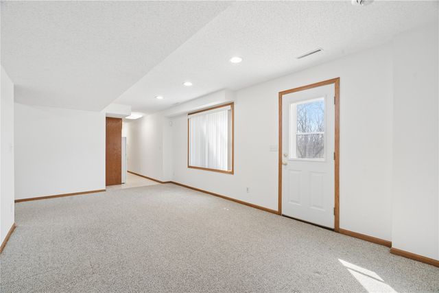 4105 Majestic Court NE, Cedar Rapids, IA 52411