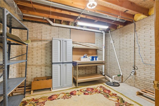 4105 Majestic Court NE, Cedar Rapids, IA 52411