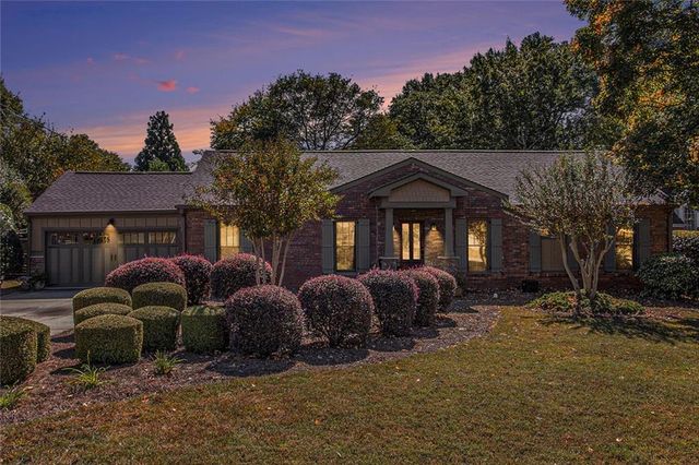 335 Stonebridge Trail, Roswell, GA 30075