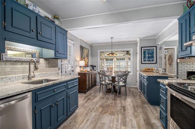 335 Stonebridge Trail, Roswell, GA 30075