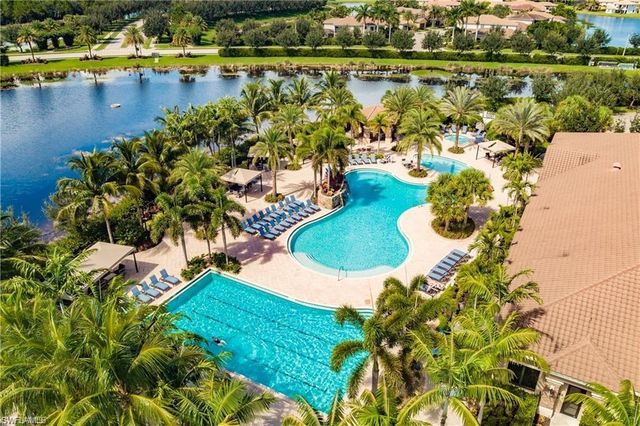 3454 Pacific DR, Naples, FL 34119