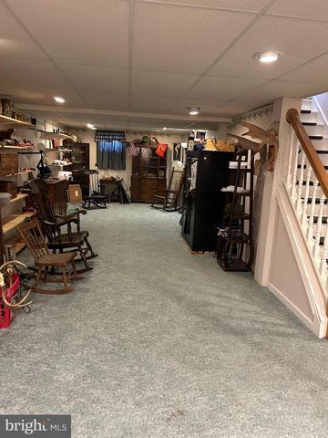 728 MOUNTAIN RD, Boyertown, PA 19512