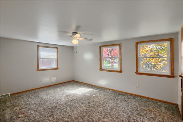 54 Davidson Ln, Bessemer, PA 16112