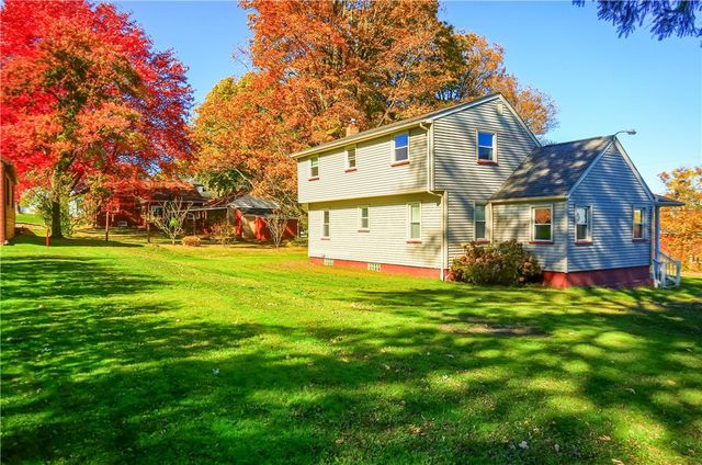 54 Davidson Ln, Bessemer, PA 16112