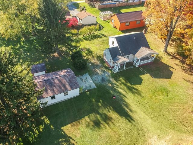 54 Davidson Ln, Bessemer, PA 16112