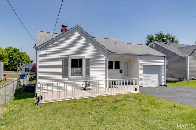 3407 Milton Drive, Alton, IL 62002