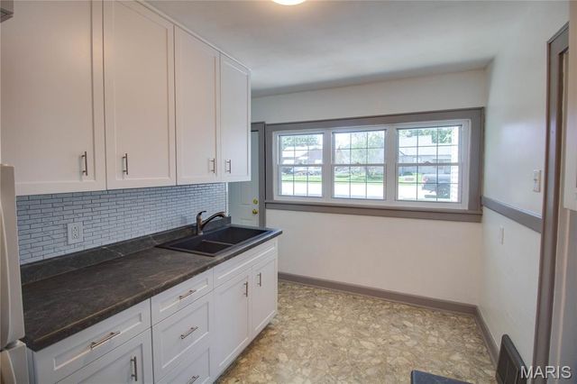3407 Milton Drive, Alton, IL 62002