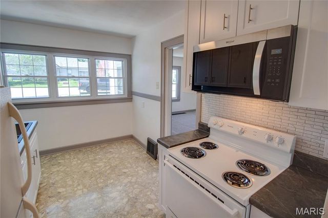 3407 Milton Drive, Alton, IL 62002
