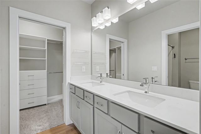 15332 Deerview Drive, Urbandale, IA 50323