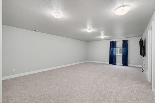 15332 Deerview Drive, Urbandale, IA 50323