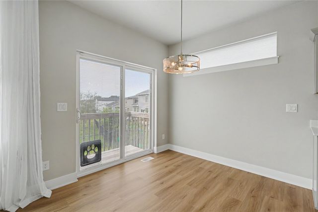 15332 Deerview Drive, Urbandale, IA 50323