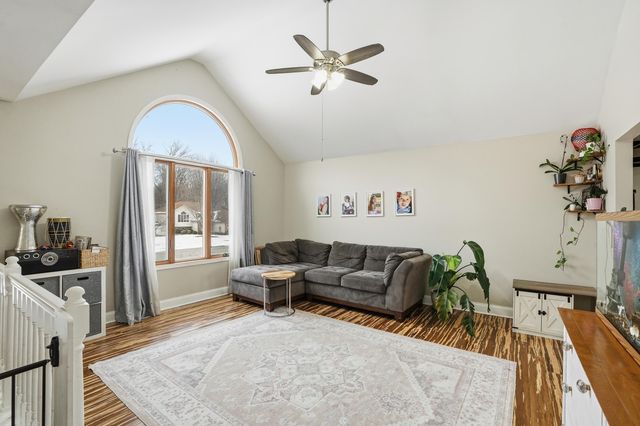 3001 Emerald Drive, Hobart, IN 46342