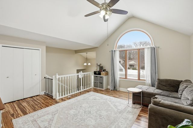 3001 Emerald Drive, Hobart, IN 46342