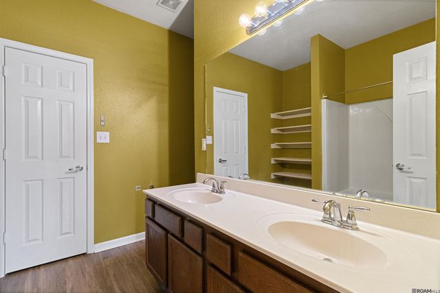 22825 Lafourche Ln, Denham Springs, LA 70726