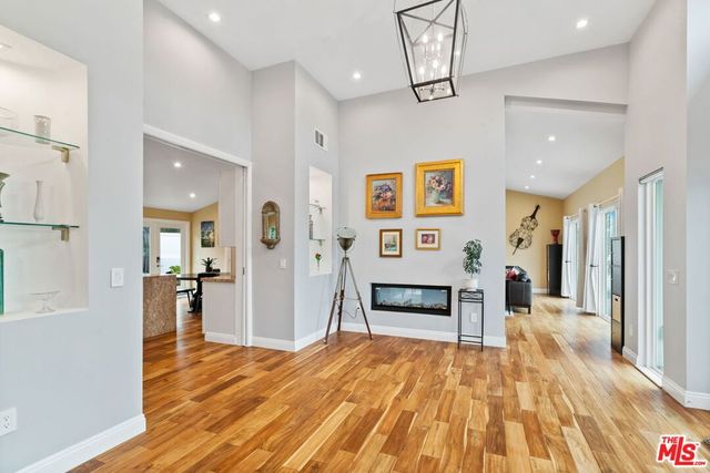 436 Levering Avenue, Los Angeles, CA 90024