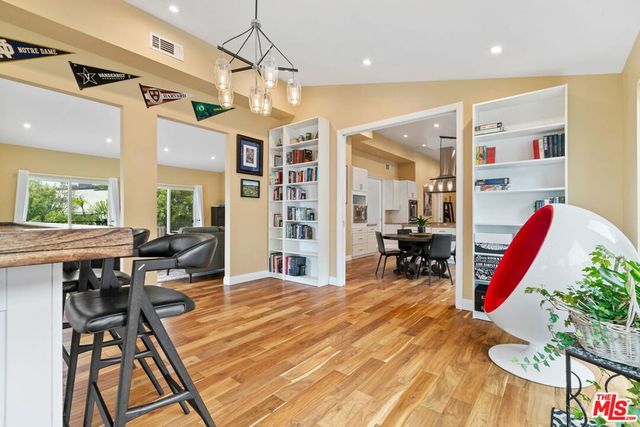 436 Levering Avenue, Los Angeles, CA 90024