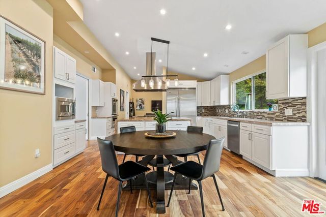 436 Levering Avenue, Los Angeles, CA 90024