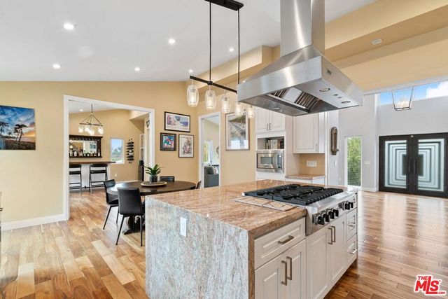 436 Levering Avenue, Los Angeles, CA 90024