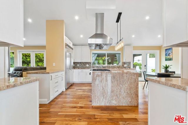 436 Levering Avenue, Los Angeles, CA 90024