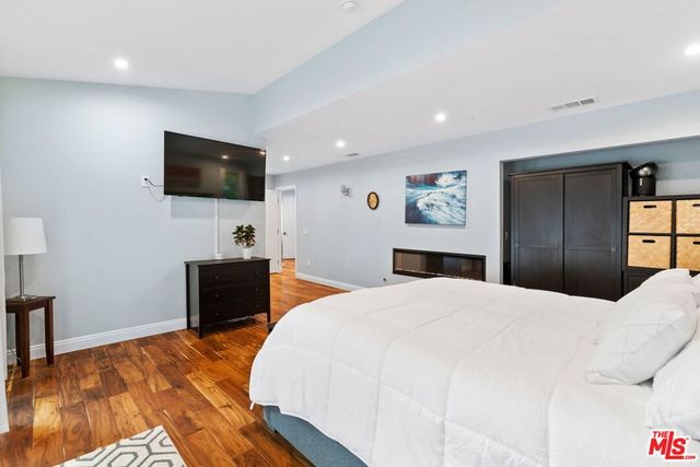 436 Levering Avenue, Los Angeles, CA 90024