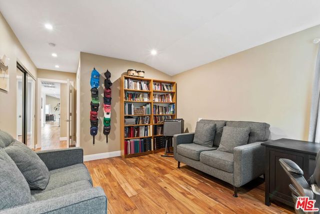 436 Levering Avenue, Los Angeles, CA 90024