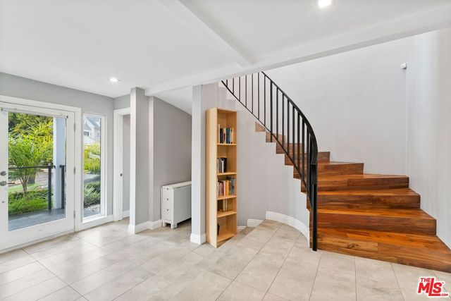 436 Levering Avenue, Los Angeles, CA 90024