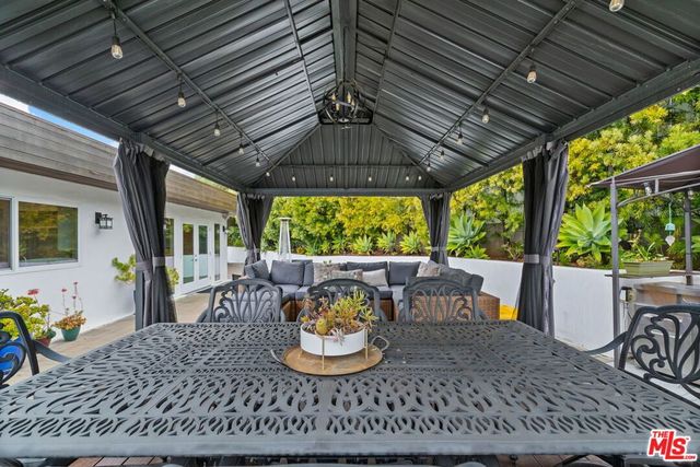 436 Levering Avenue, Los Angeles, CA 90024