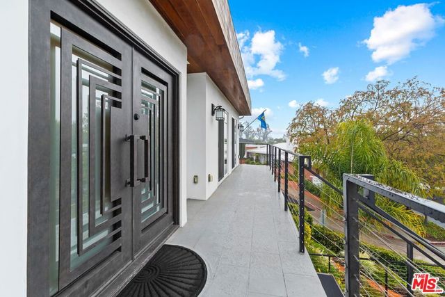 436 Levering Avenue, Los Angeles, CA 90024