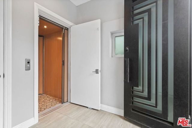 436 Levering Avenue, Los Angeles, CA 90024