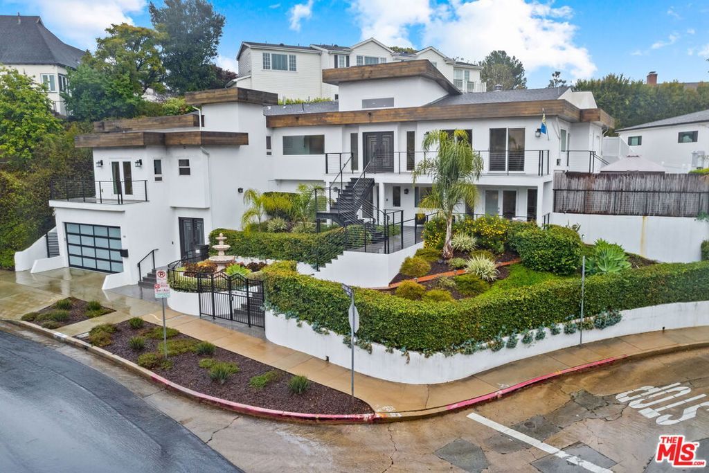 436 Levering Avenue, Los Angeles, CA 90024