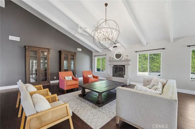 940 N Silent Ranch Drive, Glendora, CA 91741