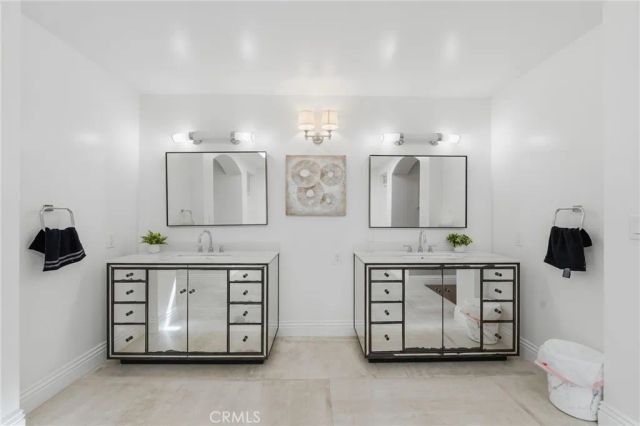 940 N Silent Ranch Drive, Glendora, CA 91741