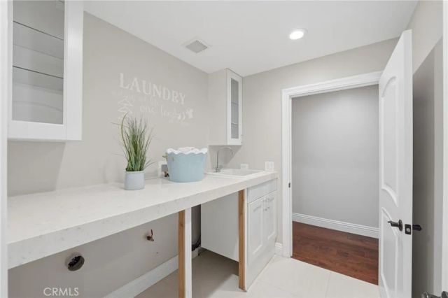 940 N Silent Ranch Drive, Glendora, CA 91741
