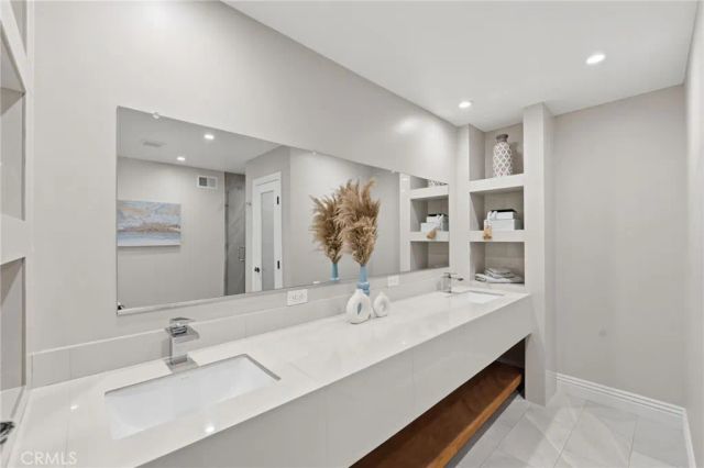 940 N Silent Ranch Drive, Glendora, CA 91741