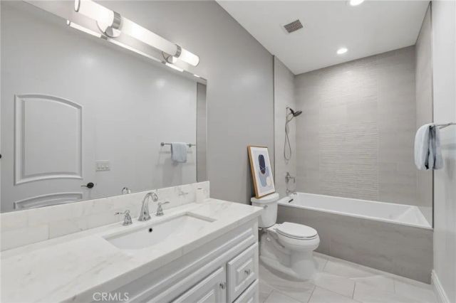 940 N Silent Ranch Drive, Glendora, CA 91741