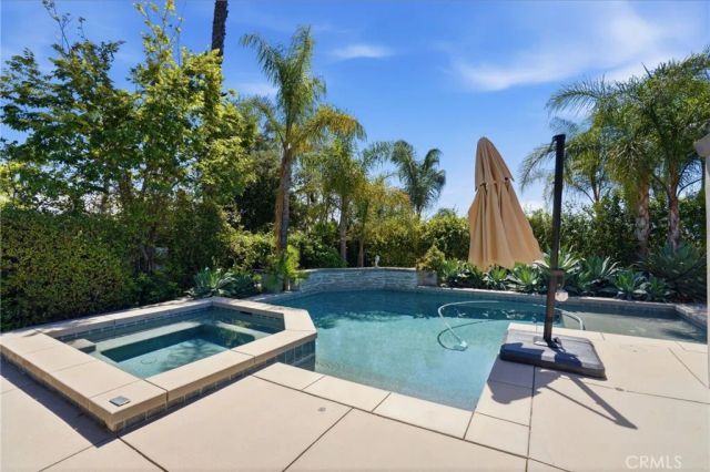 940 N Silent Ranch Drive, Glendora, CA 91741
