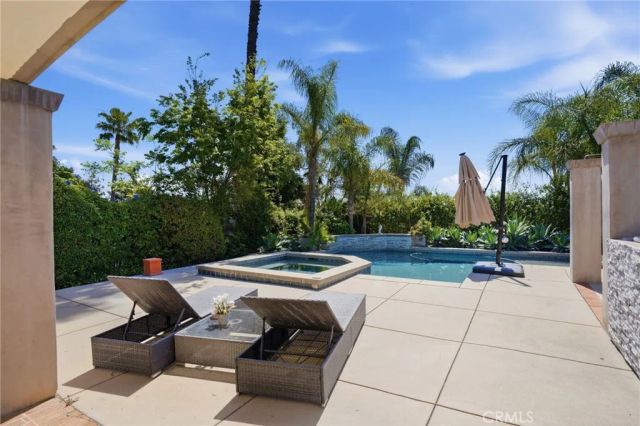 940 N Silent Ranch Drive, Glendora, CA 91741