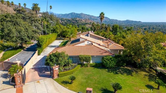 940 N Silent Ranch Drive, Glendora, CA 91741