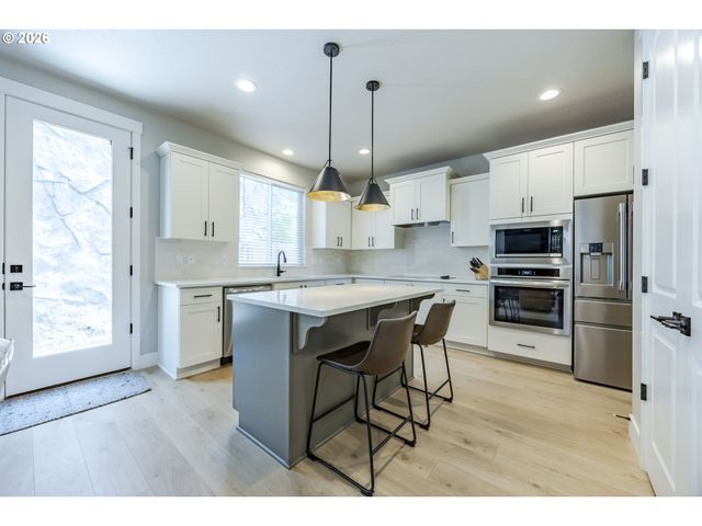 2619 ROCKROSE Ln, Eugene, OR 97403