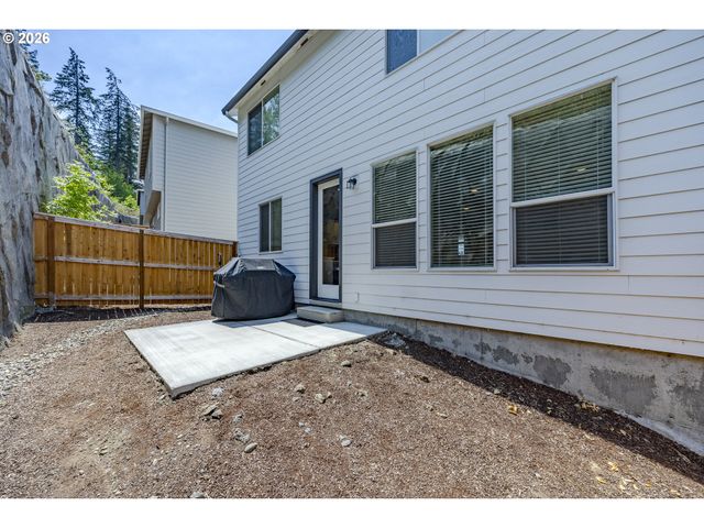 2619 ROCKROSE Ln, Eugene, OR 97403