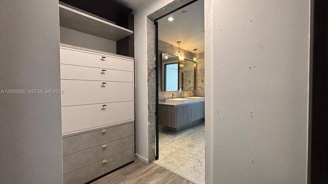 801 S Miami Ave 3510, Miami, FL 33130