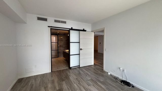 801 S Miami Ave 3510, Miami, FL 33130