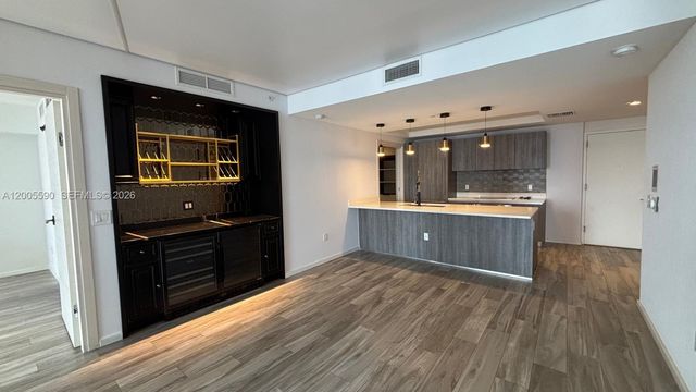 801 S Miami Ave 3510, Miami, FL 33130