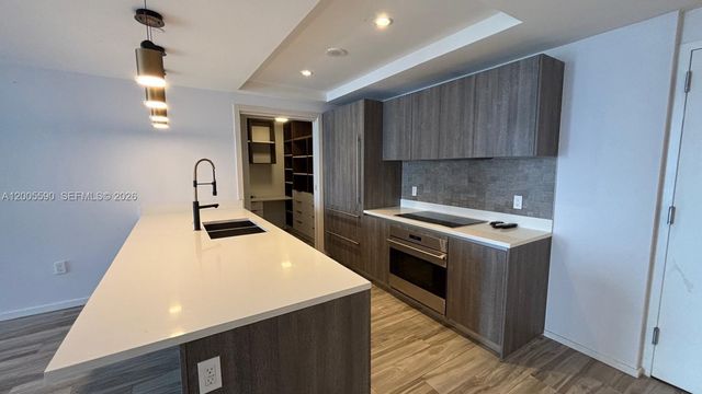 801 S Miami Ave 3510, Miami, FL 33130