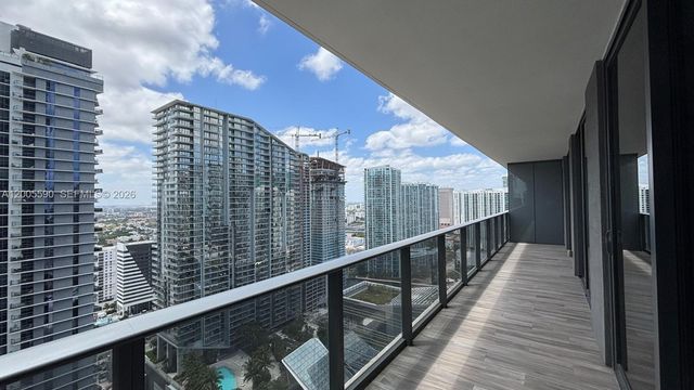 801 S Miami Ave 3510, Miami, FL 33130