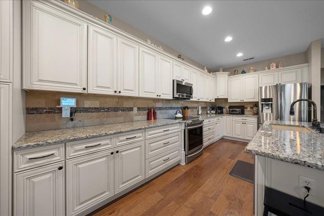 9586 SW 70TH LOOP, Ocala, FL 34481