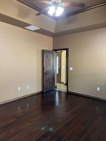 19504 Fieldshire Drive, Edmond, OK 73012