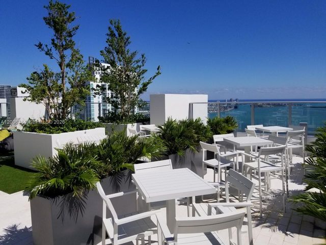 1010 Brickell Ave 3205, Miami, FL 33131