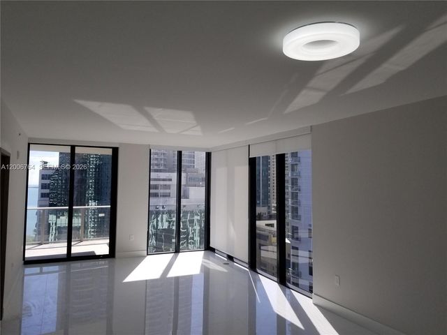 1010 Brickell Ave 3205, Miami, FL 33131