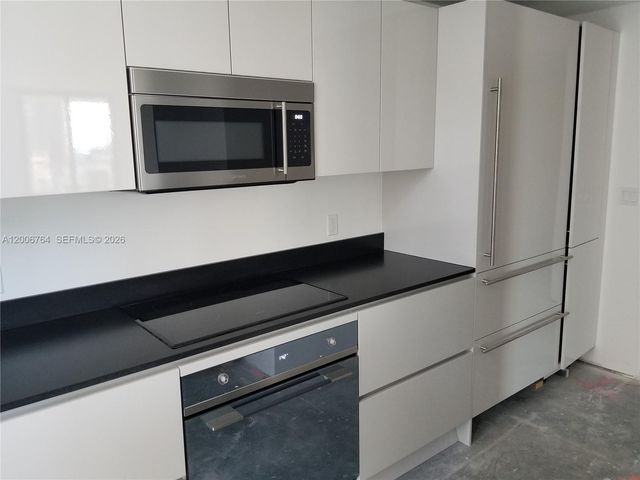 1010 Brickell Ave 3205, Miami, FL 33131